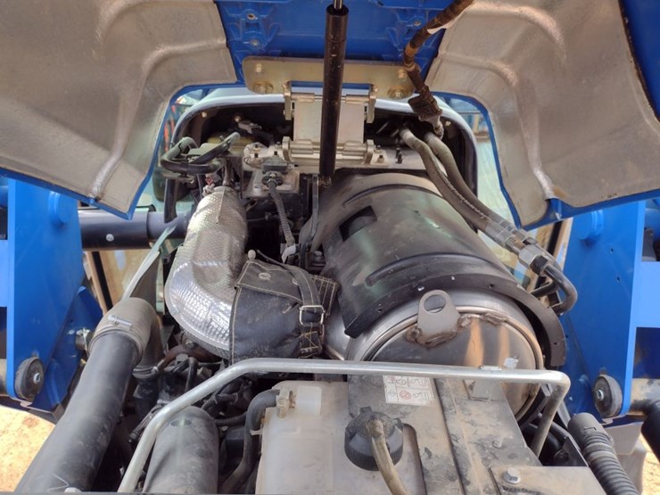 new-holland-workmaster-105-image-33