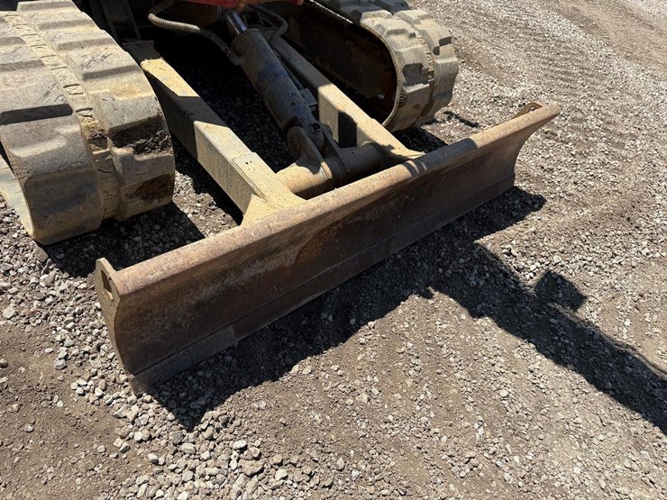 2012-takeuchi-tb250-image-9