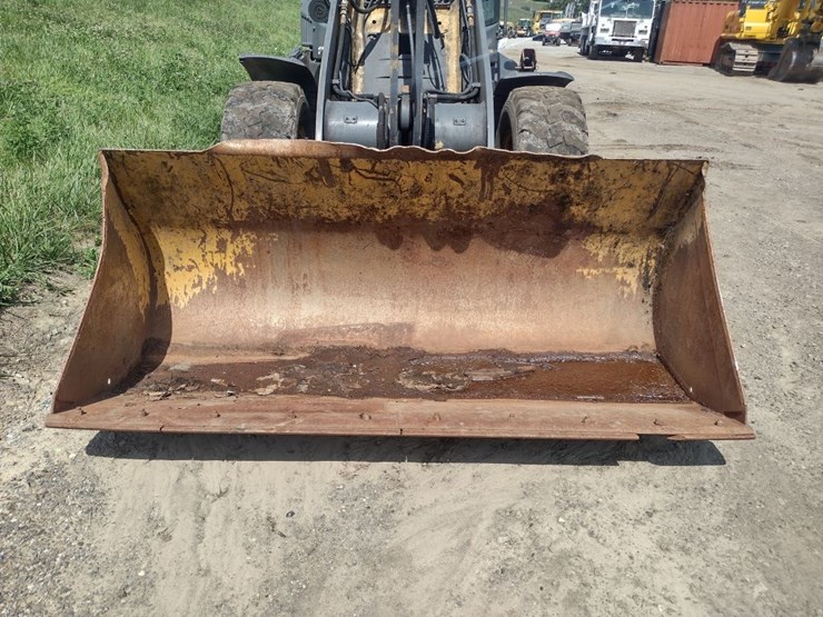 deere-324l-image-19