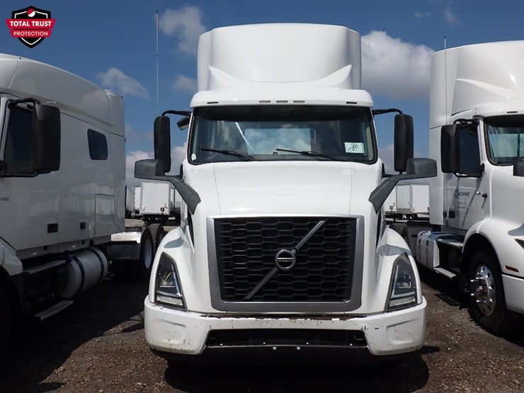 2019-volvo-vnr300-image-2
