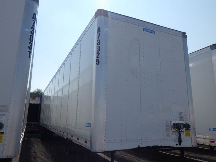 2022-stoughton-van-image-3