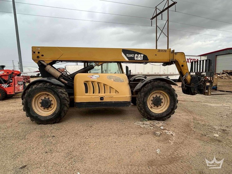 caterpillar-tl642-image-26