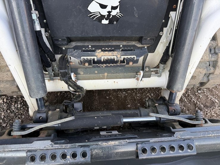 2021-bobcat-t66-image-10
