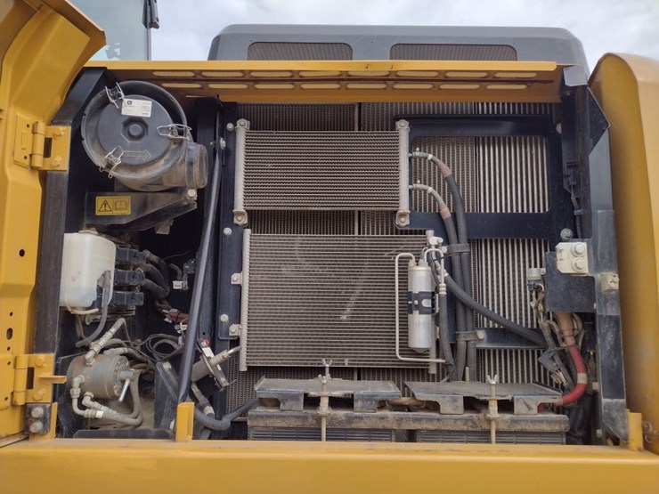 deere-160g-lc-image-19