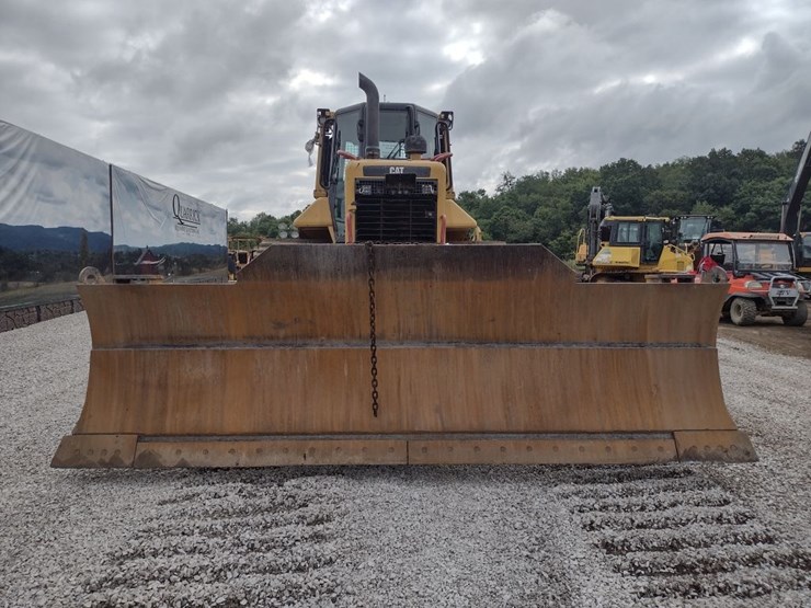 caterpillar-d6n-image-2