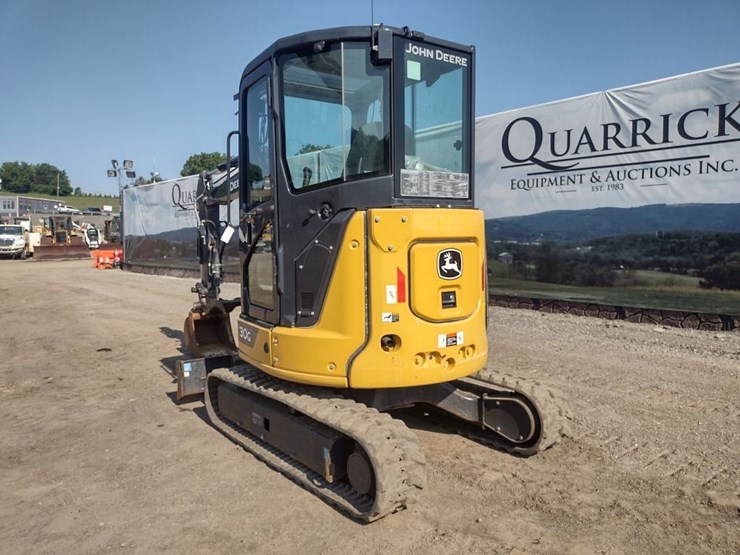 deere-30g-image-36