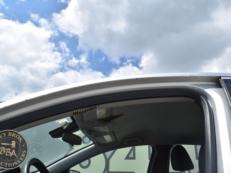 2018-chevrolet-malibu-46449-image-15
