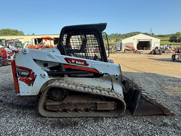 2022-bobcat-t550-image-5