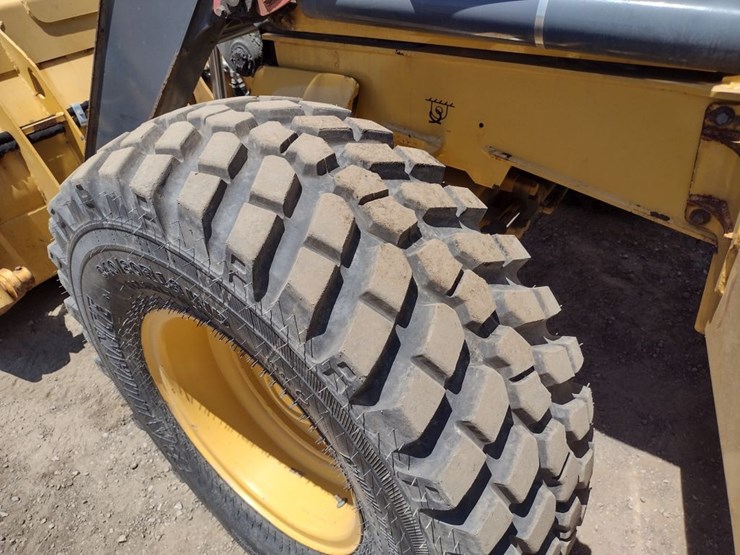deere-310l-image-17