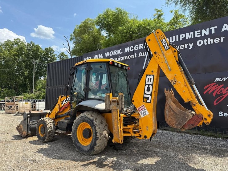 jcb-3cx14-image-2