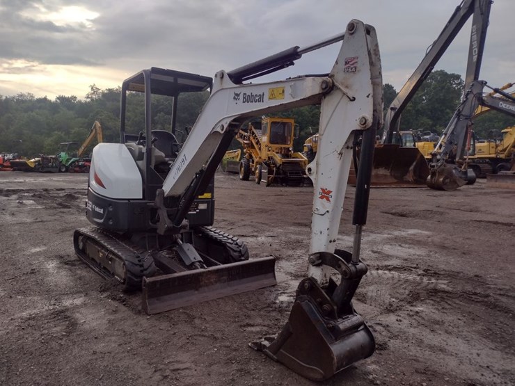 bobcat-e32-image-35