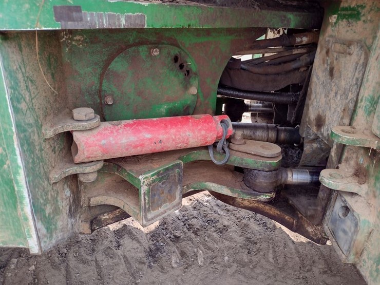 deere-648l-image-41