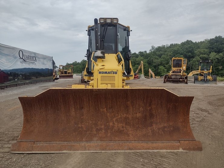 komatsu-d51pxi-22-image-2