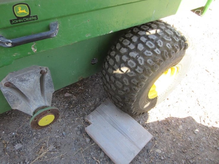 john-deere-gator-image-11