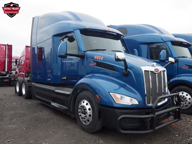 2023-peterbilt-579-image-3