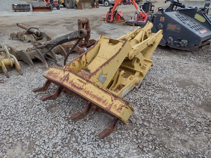 caterpillar-12h-image-4