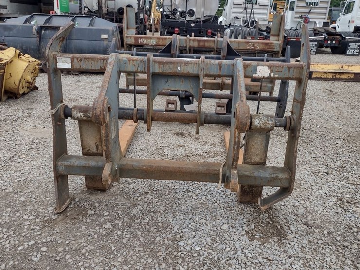 john-deere-744-image-2