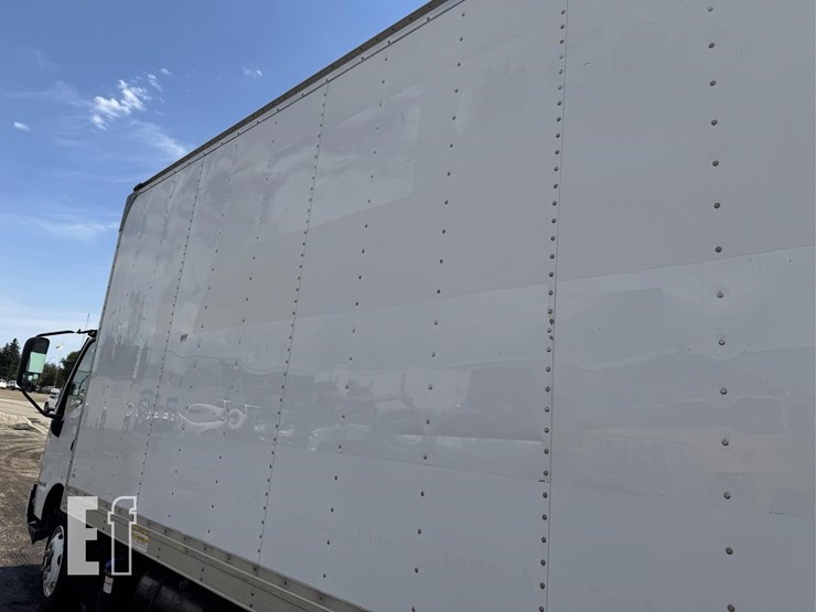 2018-hino-195-image-23