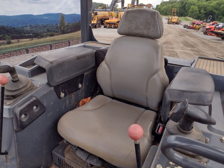 deere-450k-lgp-image-12