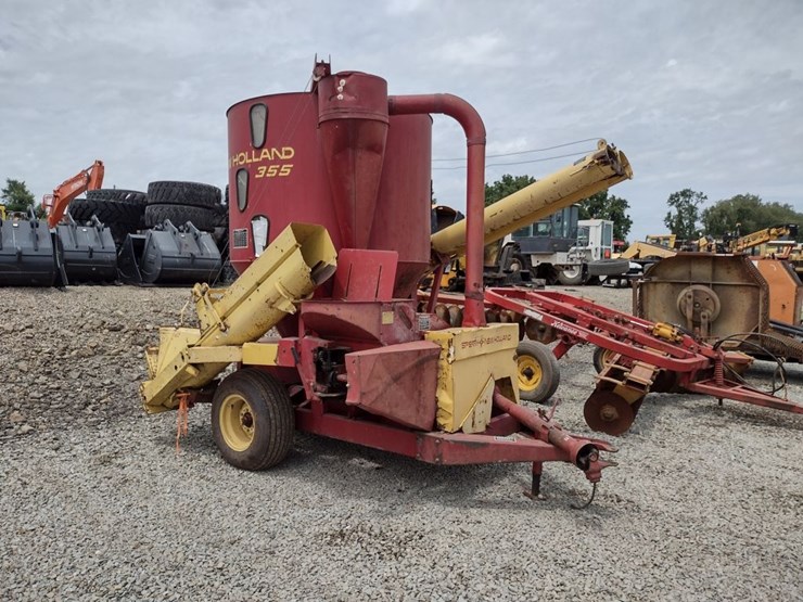 new-holland-355-image-1