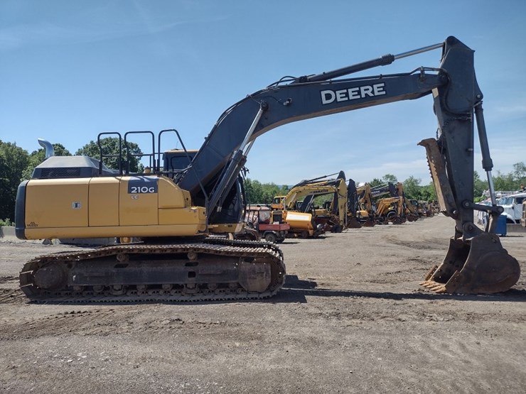 deere-210g-lc-image-3