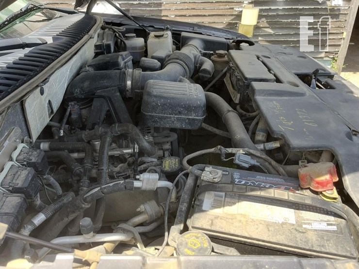 2011-ford-expedition-xlt-image-11