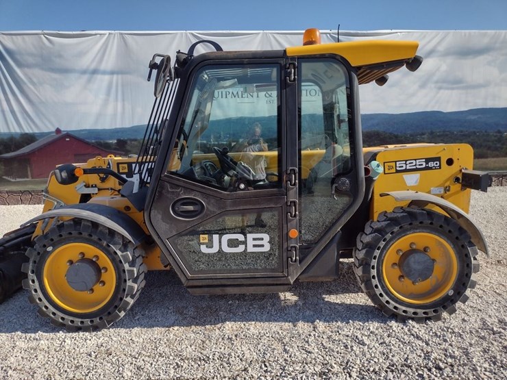 jcb-525-image-12
