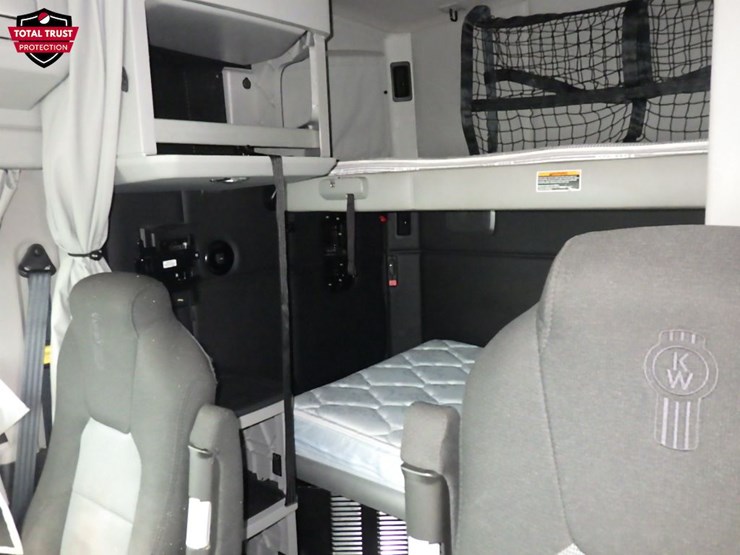 2024-kenworth-t680-image-24