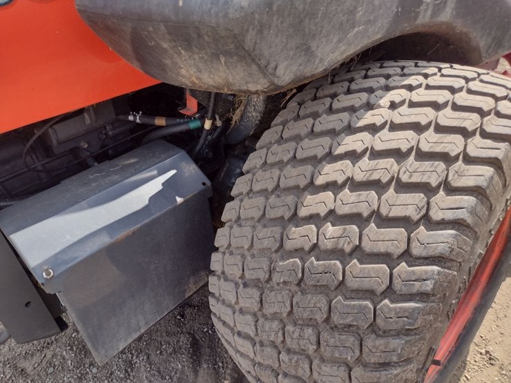 kubota-zd321-image-16