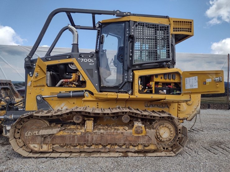deere-700l-image-16