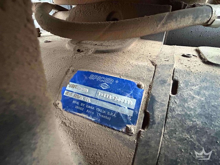 caterpillar-tl642-image-25