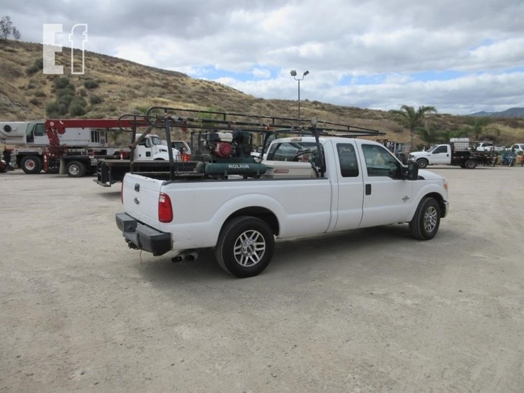 2014-ford-f250-xl-image-3