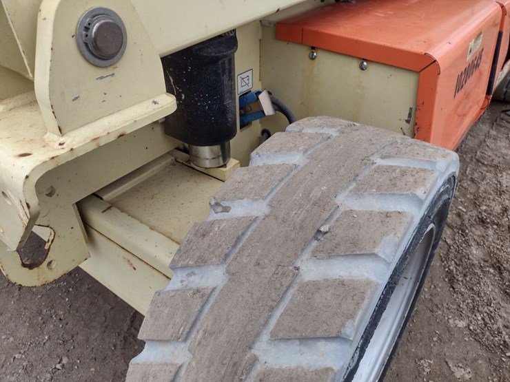 jlg-4069le-image-12