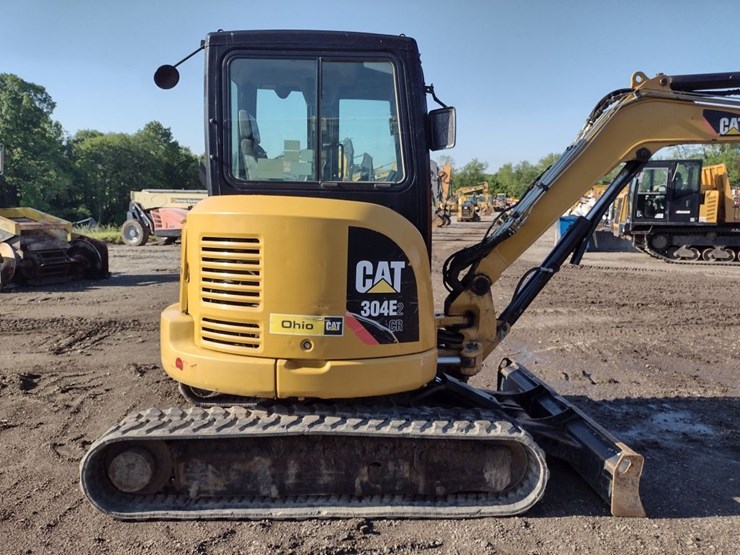 caterpillar-15-image-29