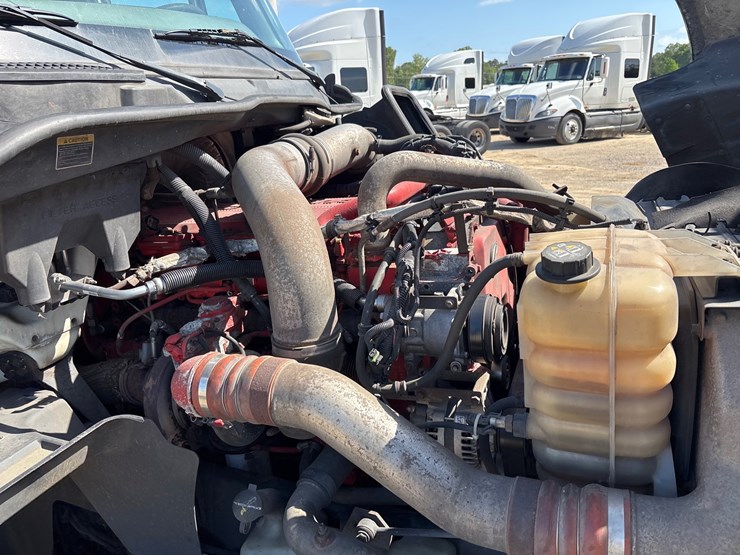 2014-international-prostar-image-10