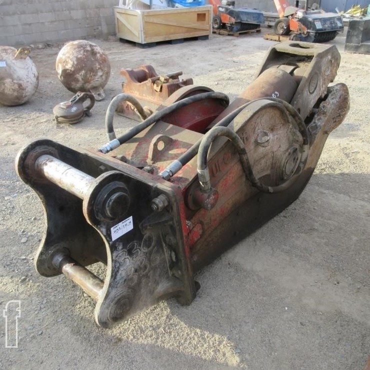 CATERPILLAR 330