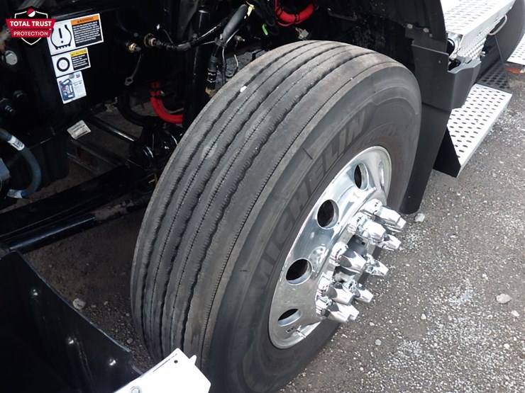 2024-kenworth-t680-image-18