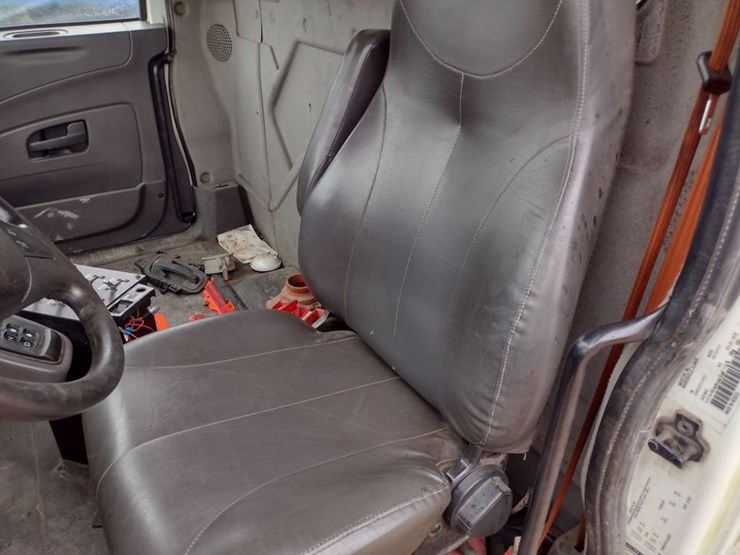 international-durastar-4400-image-13