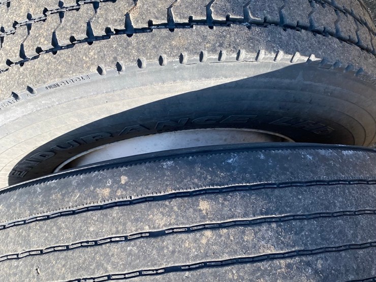 2018-kenworth-t440-image-81
