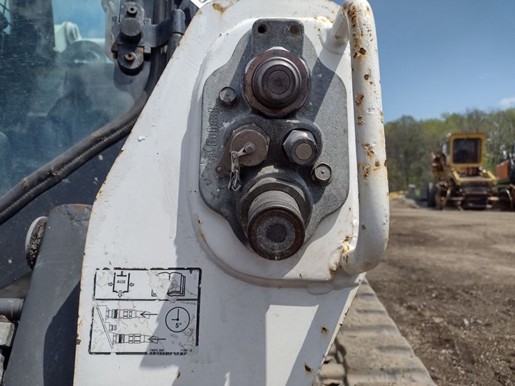 bobcat-t595-image-23