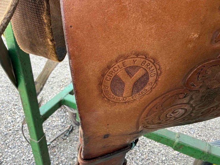 circle-y-brand-saddle-image-17