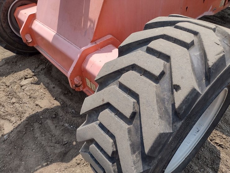 jlg-400s-image-22