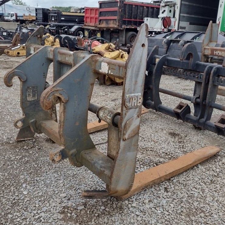 JOHN DEERE 744