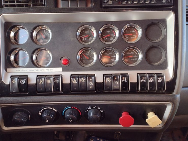 kenworth-w900-image-9