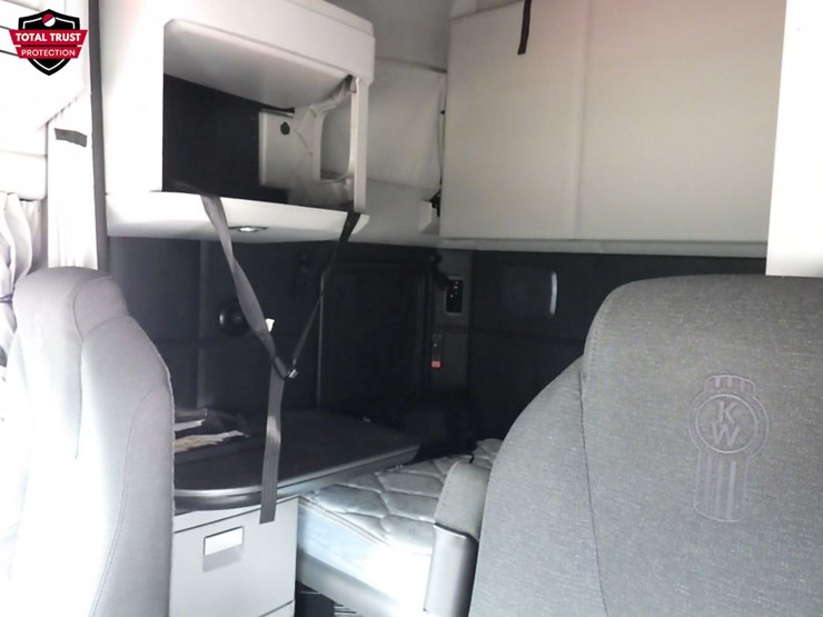 2024-kenworth-t680-image-24