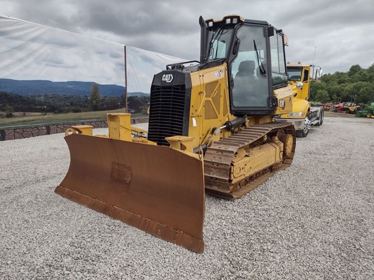caterpillar-d1-image-36