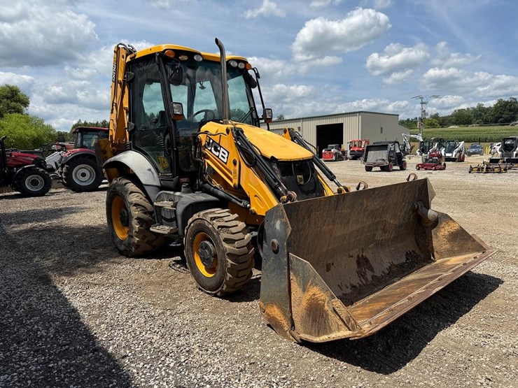 jcb-3cx14-image-6