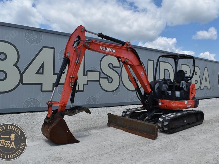 2019-kubota-kx057-4-image-11
