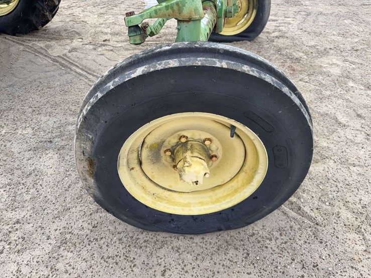 john-deere-630-image-17