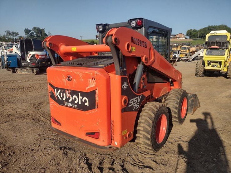 kubota-ssv75-image-28